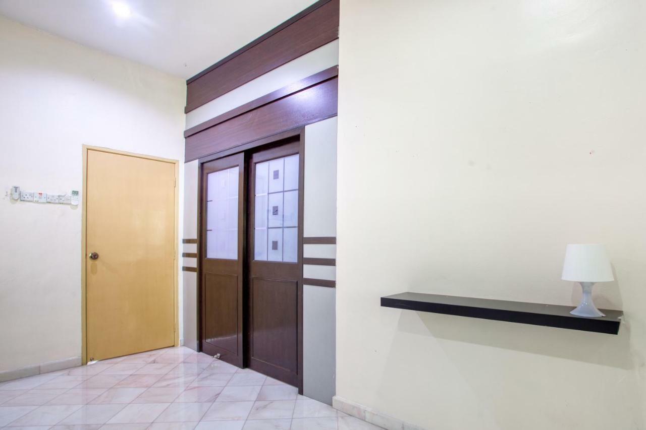 Gunung View Homestay 10 To 12 Pax Near Sunway Tambun Ipoh Bagian luar foto